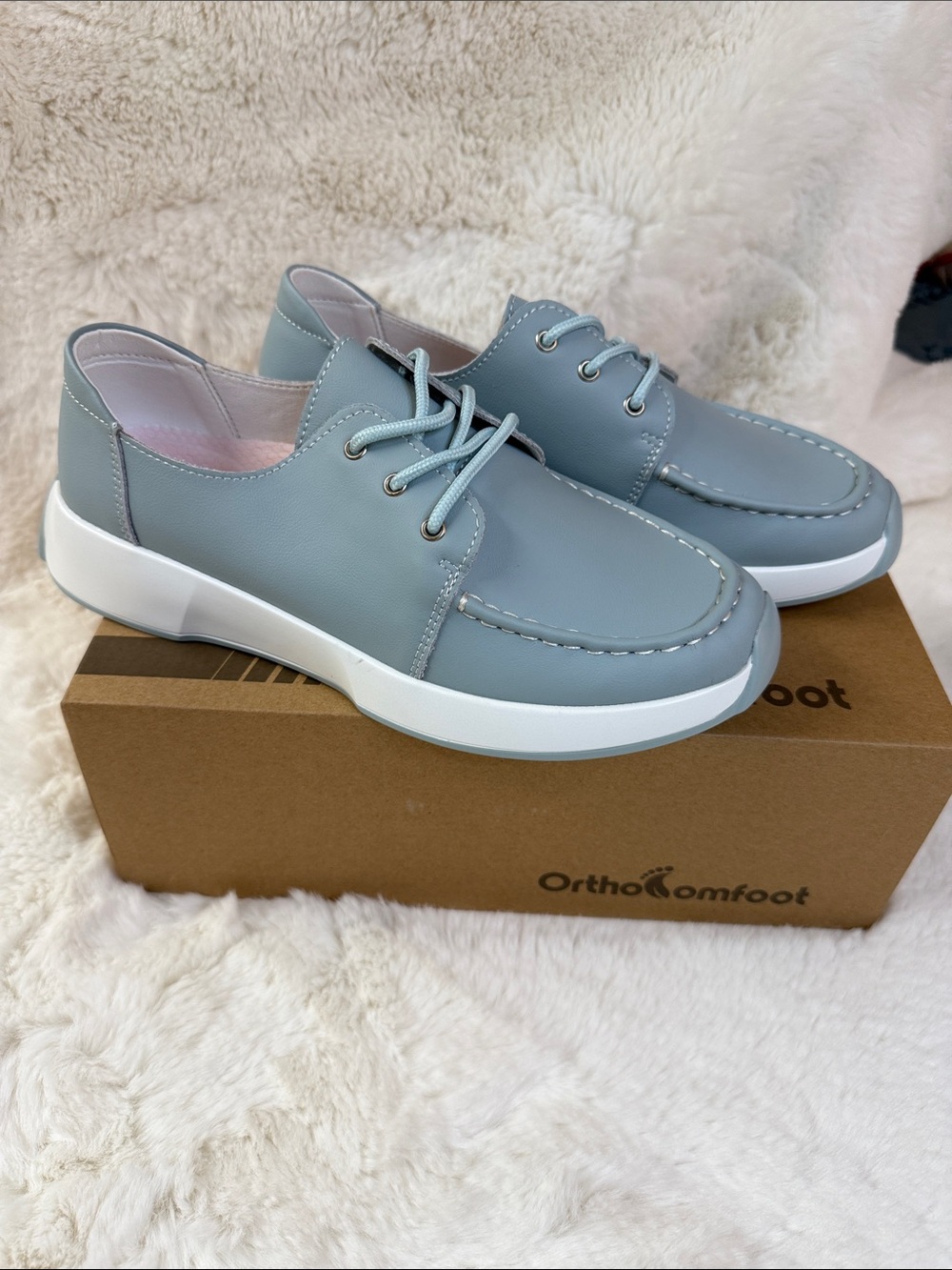 OrthoComfort Women's Mint Casual Sneakers